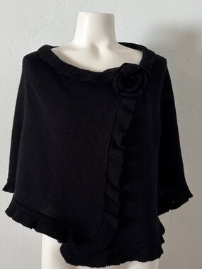 ELEGANT! Black Caplet Ruffle Knit Poncho with Floral Accent